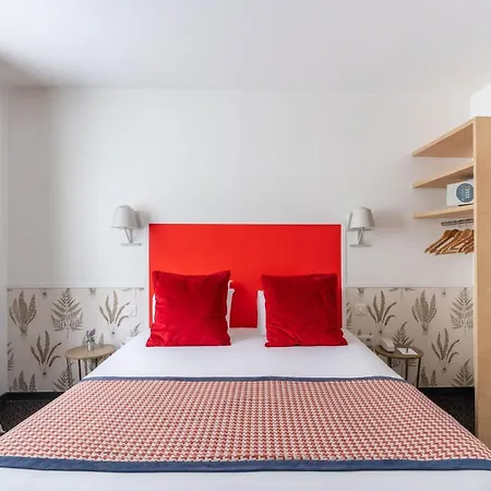 George - Astotel Hotel