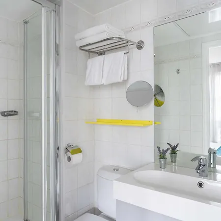 Szálloda George - Astotel