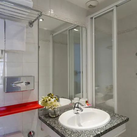 ジョージ アストテル ホテル 3*