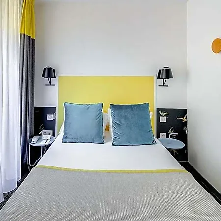 George - Astotel 3*