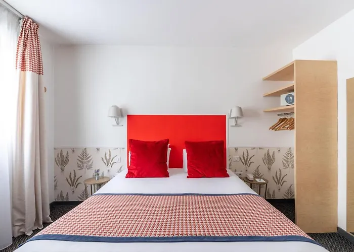 George - Astotel Hotel