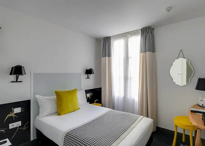 George - Astotel Hotel