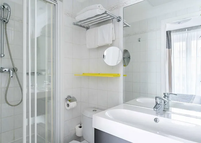 George - Astotel Parigi