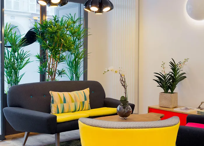 George - Astotel Hotel