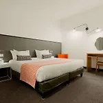 George - Astotel 3*