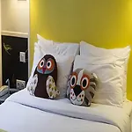 George - Astotel