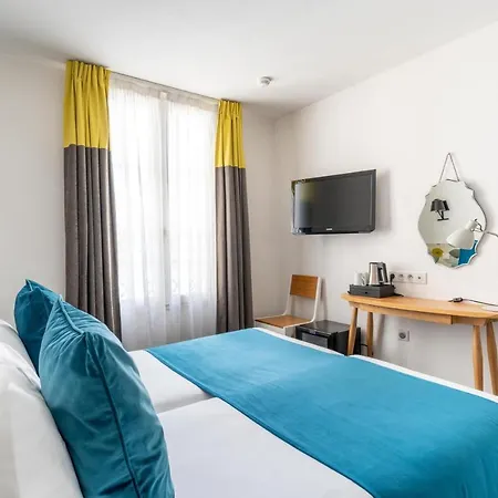 George - Astotel 3*
